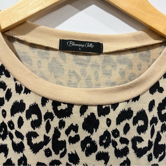 Blooming Jelly “Call of the Wild” leopard print tee US L - Picture 5 of 9